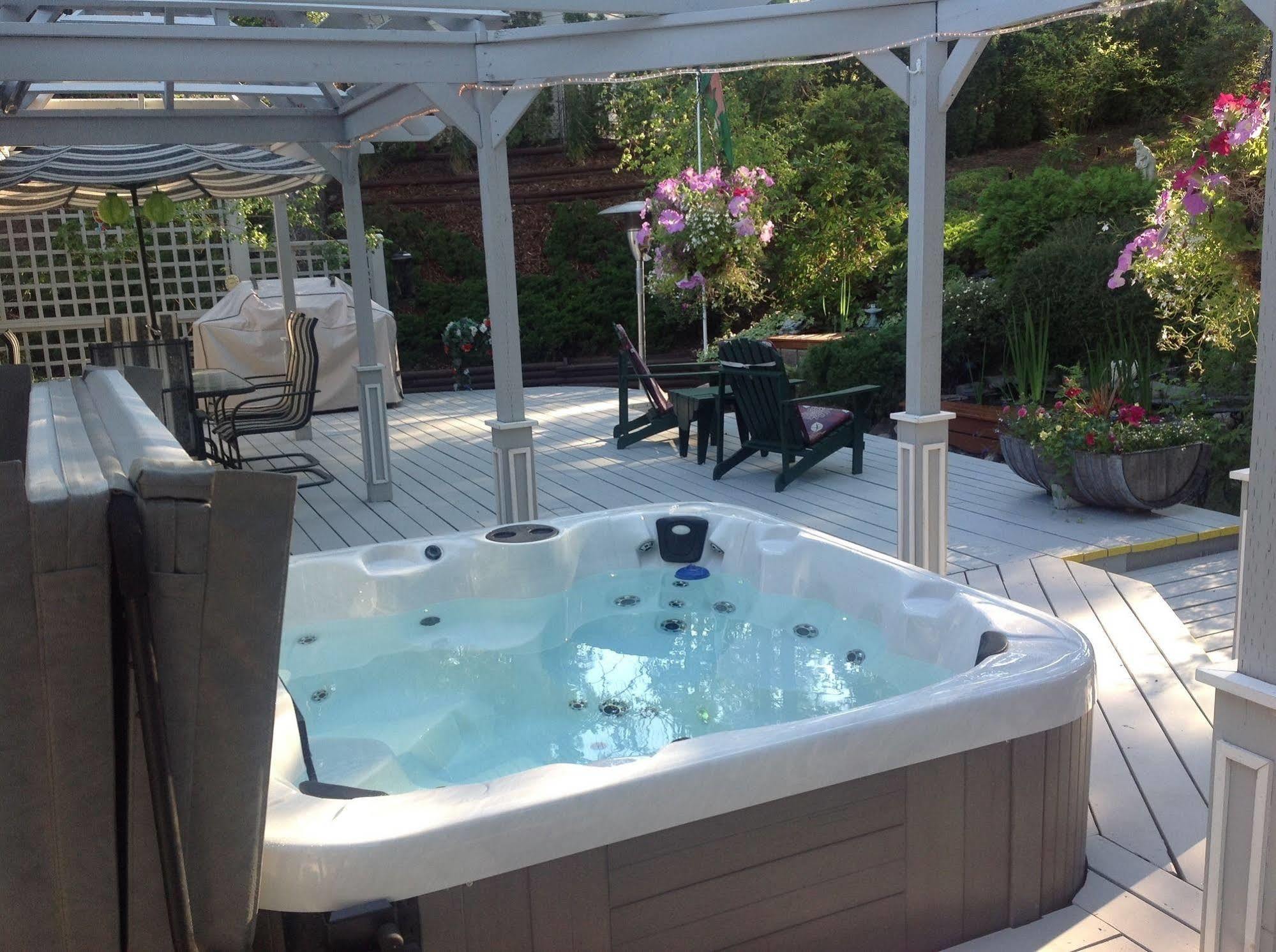 Alexandria House Bed & Breakfast West Kelowna Exterior foto